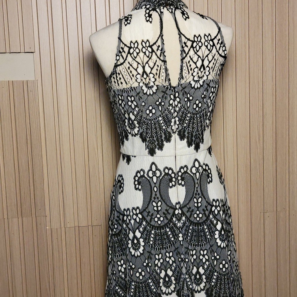Kensie Womens Black White Lace Overlay Mock Neck Keyhole Back Flare Dress Size 6 - Picture 7 of 10